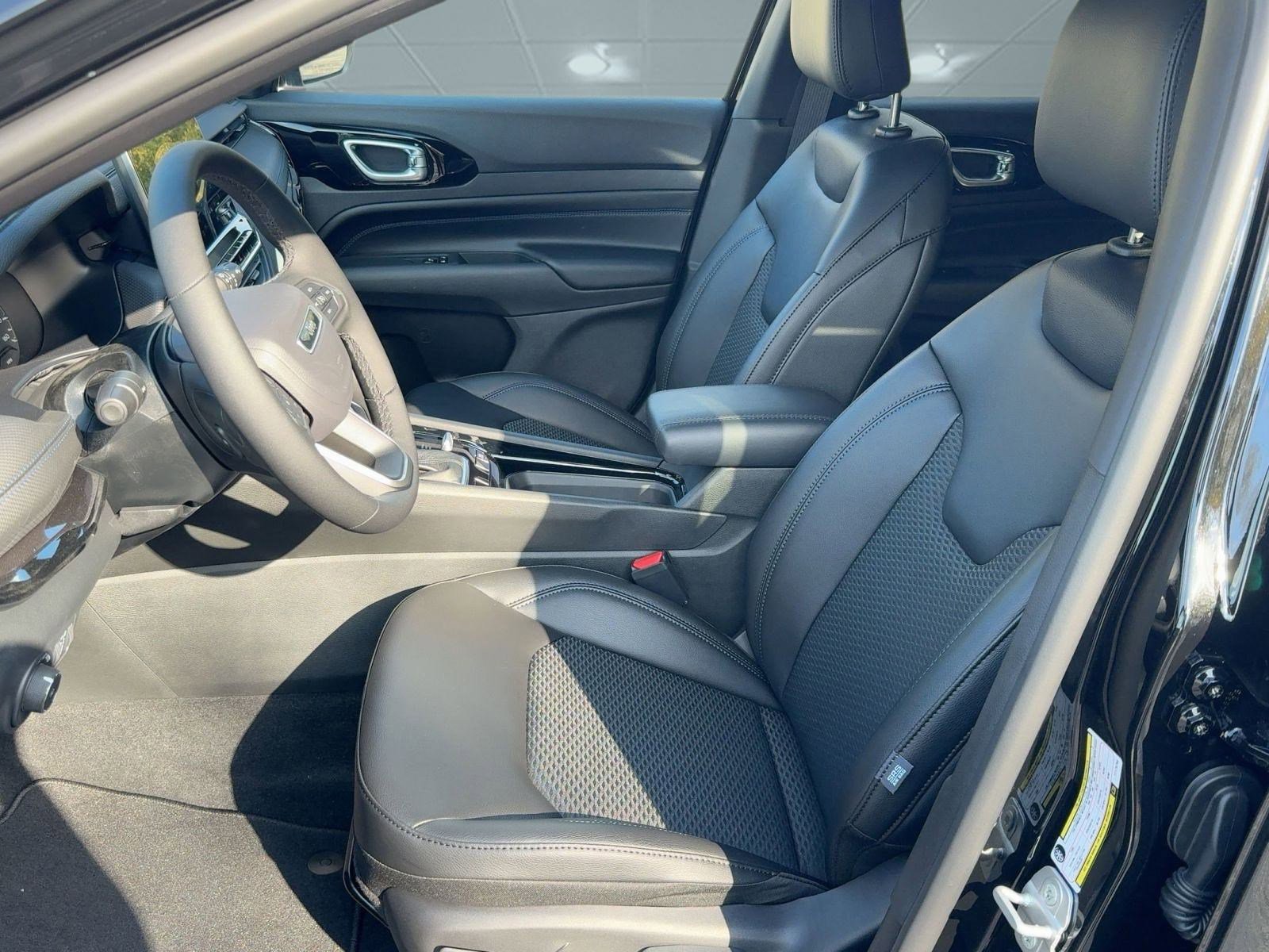 New 2026 Jeep Compass Latitude image 5