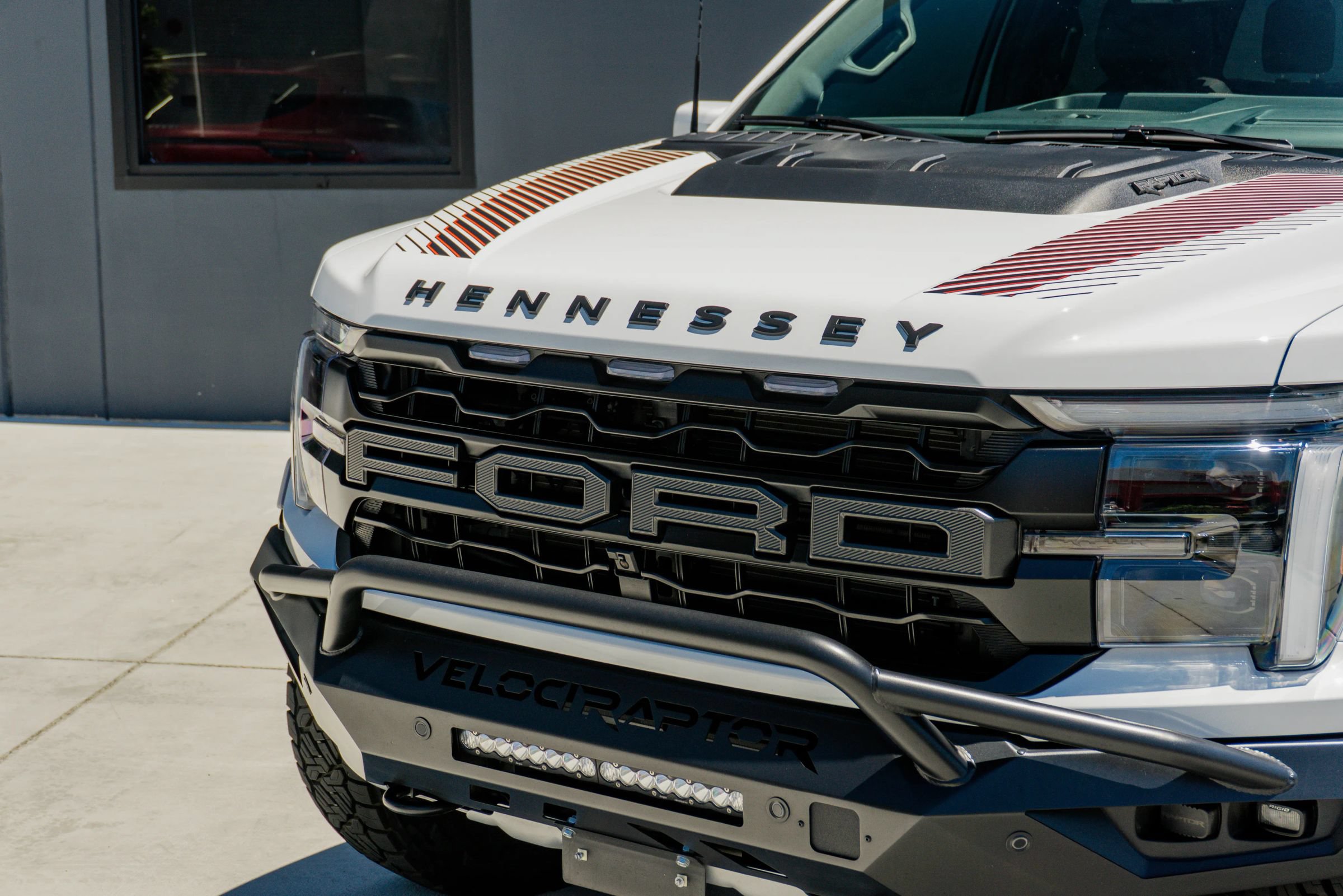 Used 2025 Ford F150 Raptor AWD/4WD image 24
