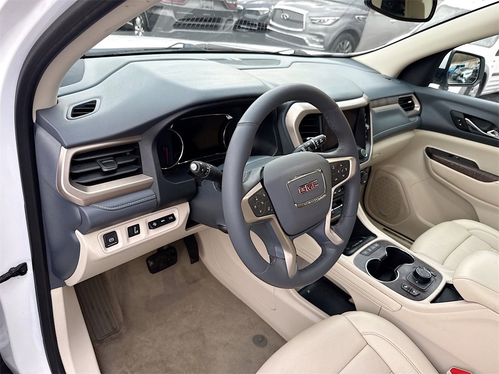 Used 2023 GMC Acadia Denali image 10