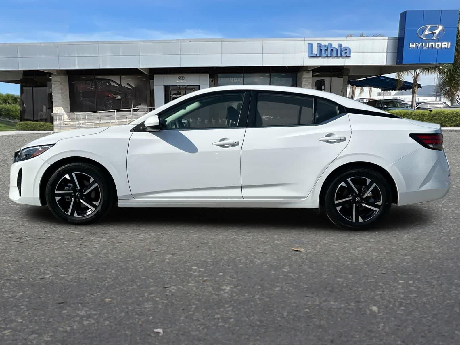 Used 2025 Nissan Sentra SV FWD image 6