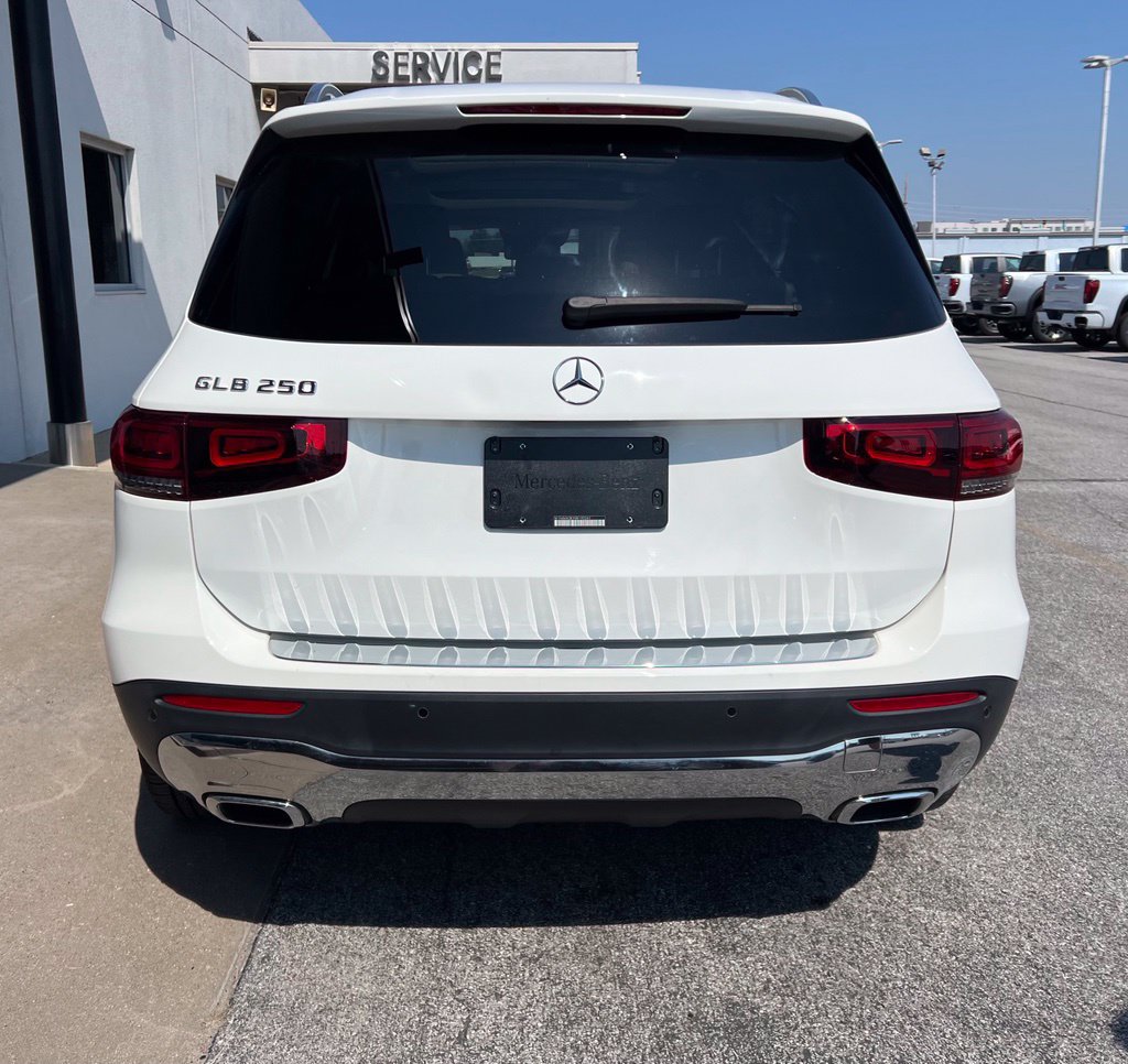 Used 2022 Mercedes-Benz GLB 250 image 6