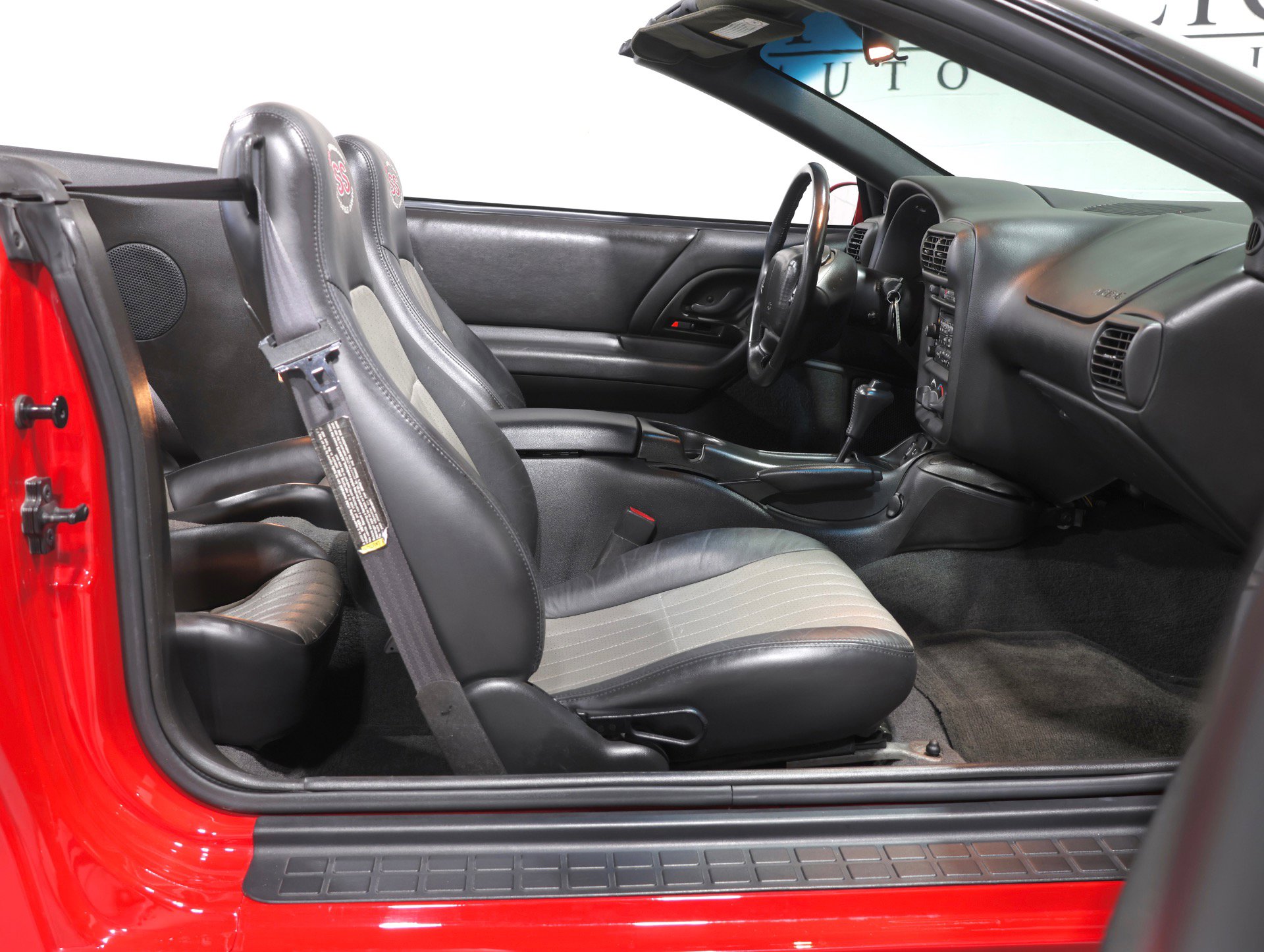 Used 2002 Chevrolet Camaro Z28 w/ SS Performance/Appearance Pkg RWD image 62