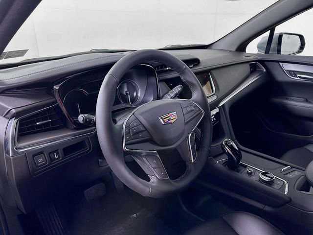 New 2025 Cadillac XT5 Luxury w/ LPO, Floor Liner Package image 6