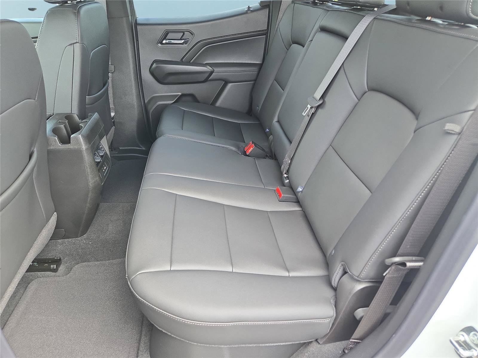 New 2026 GMC Canyon Elevation w/ Convenience Package RWD image 17