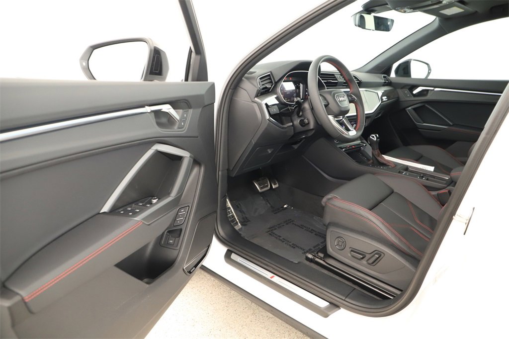 New 2025 Audi Q3 2.0T Premium Plus image 14