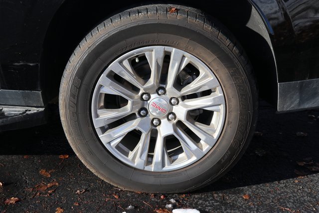 Used 2024 GMC Yukon XL Denali image 9