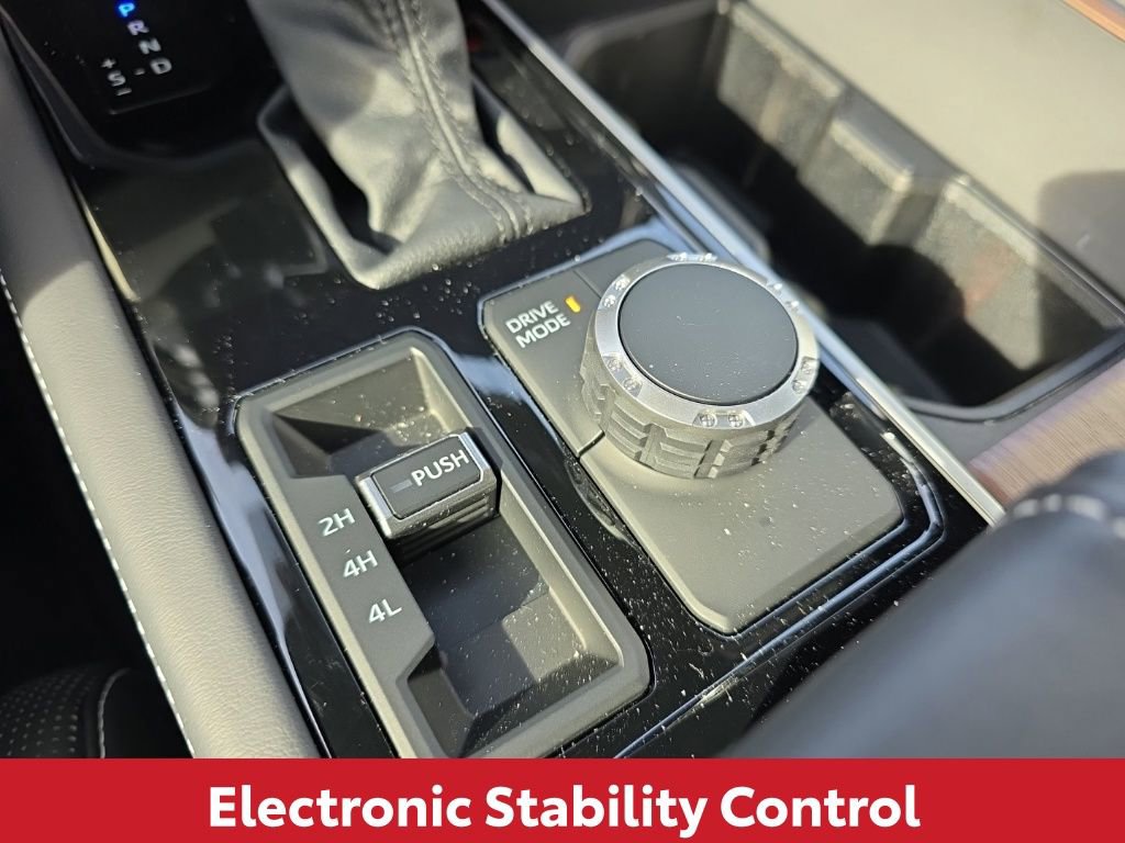 Used 2025 Toyota Sequoia Capstone image 33