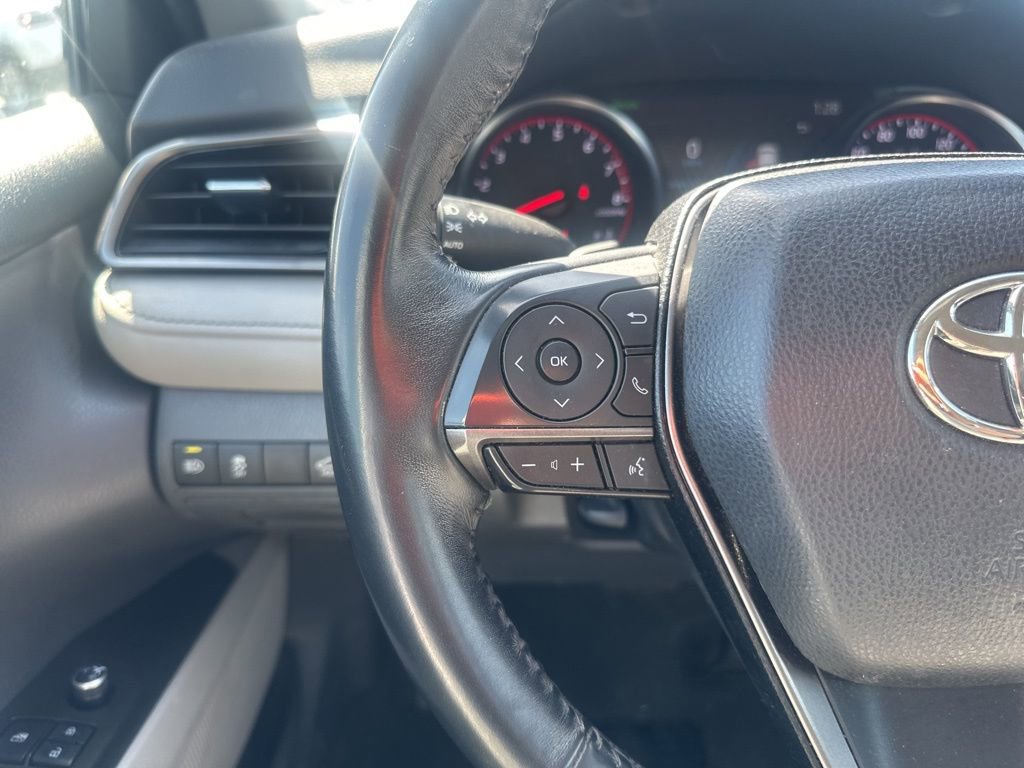 Used 2023 Toyota Camry XSE image 21
