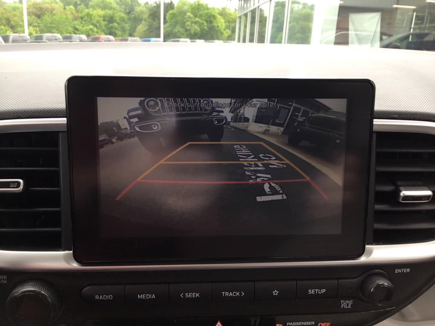 Used 2022 Hyundai Venue SEL FWD image 12