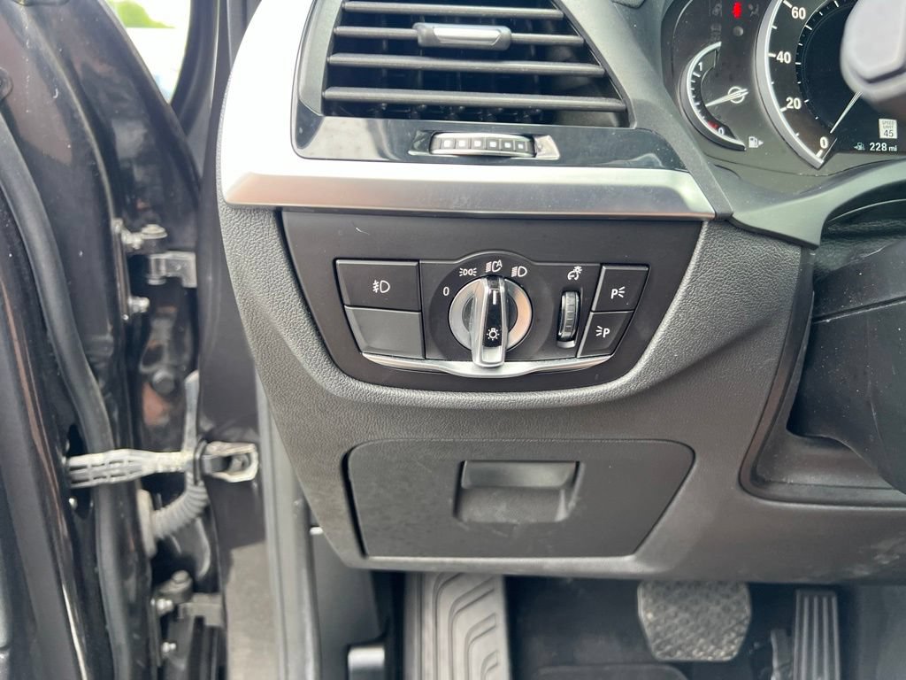 Used 2019 BMW X3 xDrive30i AWD/4WD image 17