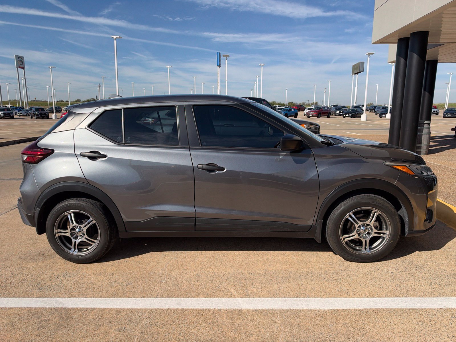 Used 2024 Nissan Kicks S FWD image 8