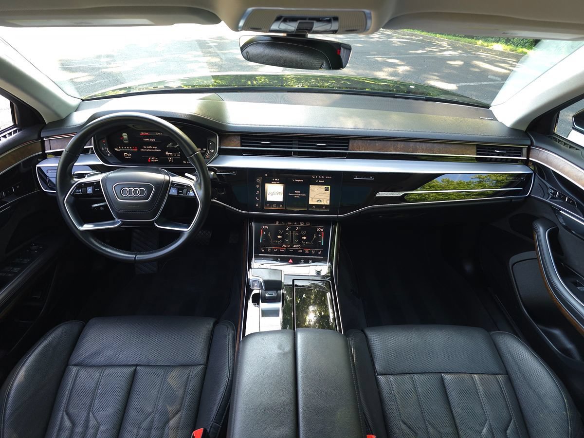Used 2023 Audi A8 L 3.0T w/ Executive Package AWD/4WD image 10