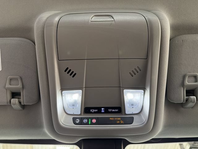 Certified 2023 GMC Terrain SLE w/ Driver Convenience Package AWD/4WD image 22