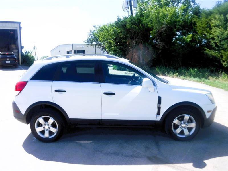 Used 2012 Chevrolet Captiva Sport LS FWD image 4