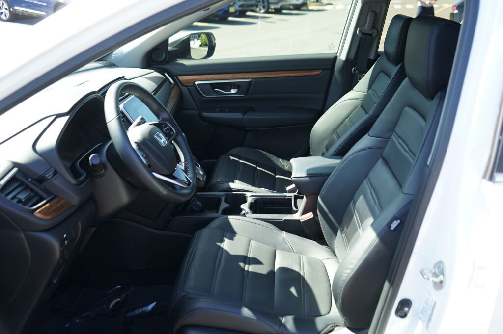 Used 2019 Honda CR-V Touring image 16