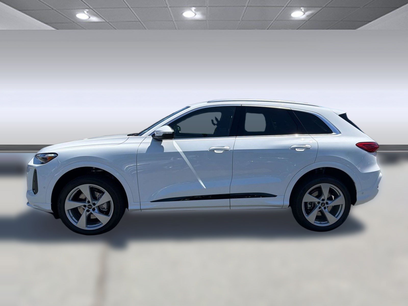 New 2026 Audi Q5 Premium w/ Premium Plus AWD/4WD image 2
