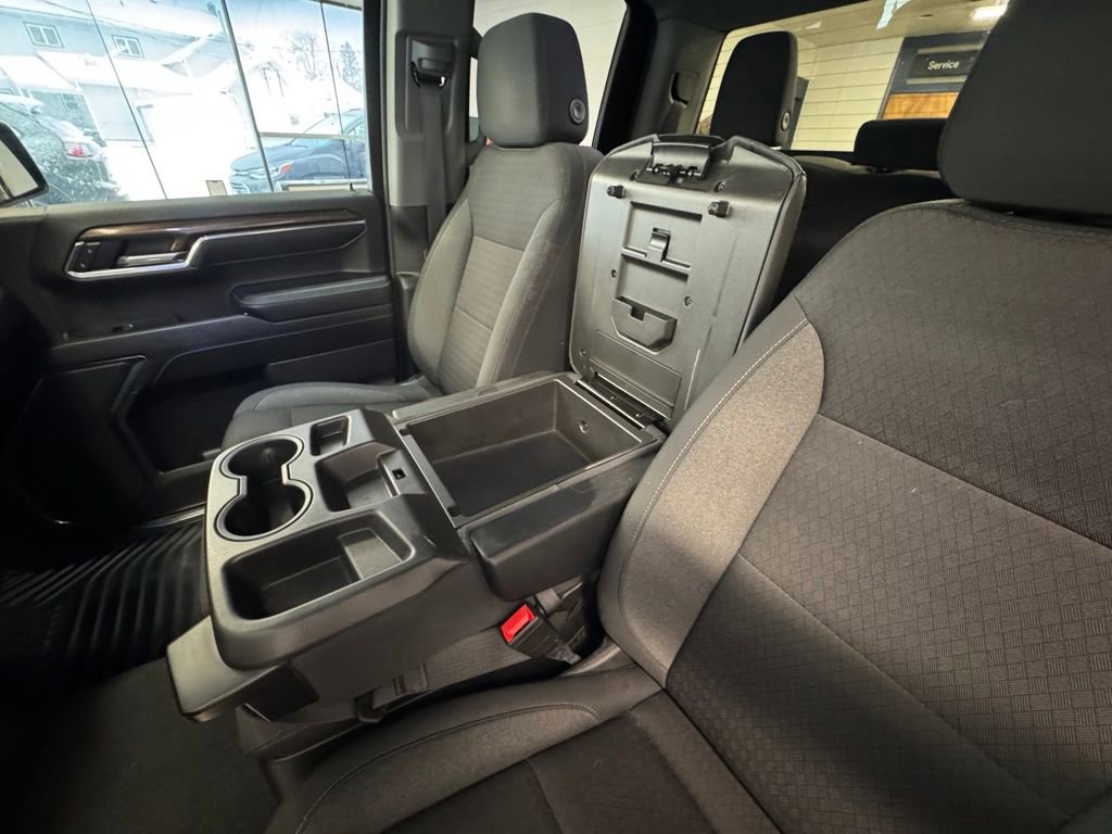 Used 2023 Chevrolet Silverado 1500 LT image 19