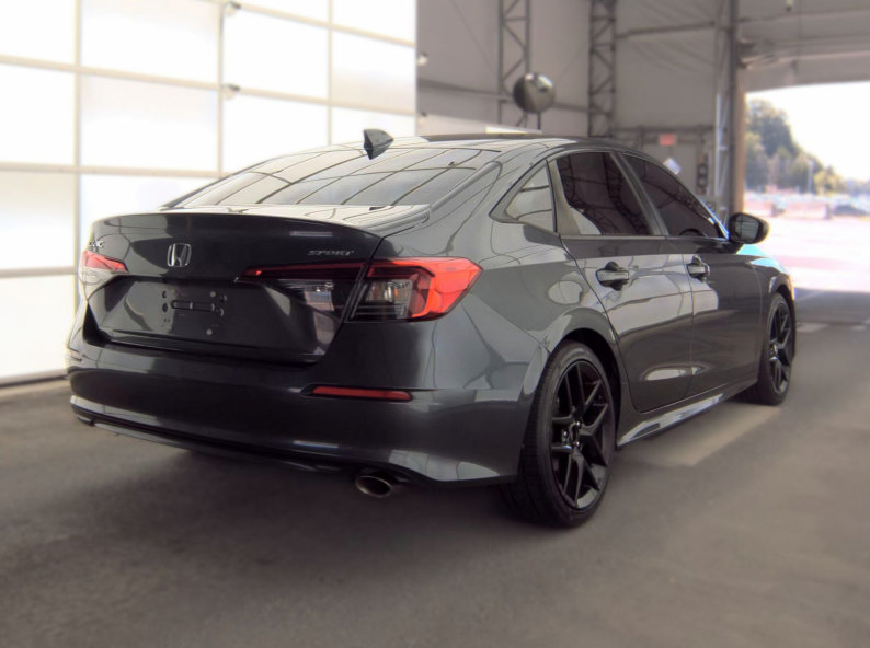 Used 2022 Honda Civic Sport image 3
