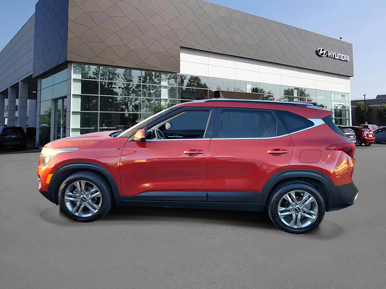 Used 2022 Kia Seltos S FWD image 3