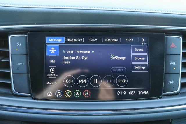 Used 2024 Buick Enclave Premium image 29