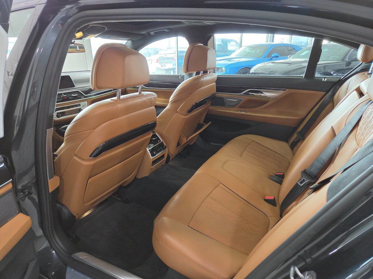 Used 2016 BMW 750i xDrive image 20