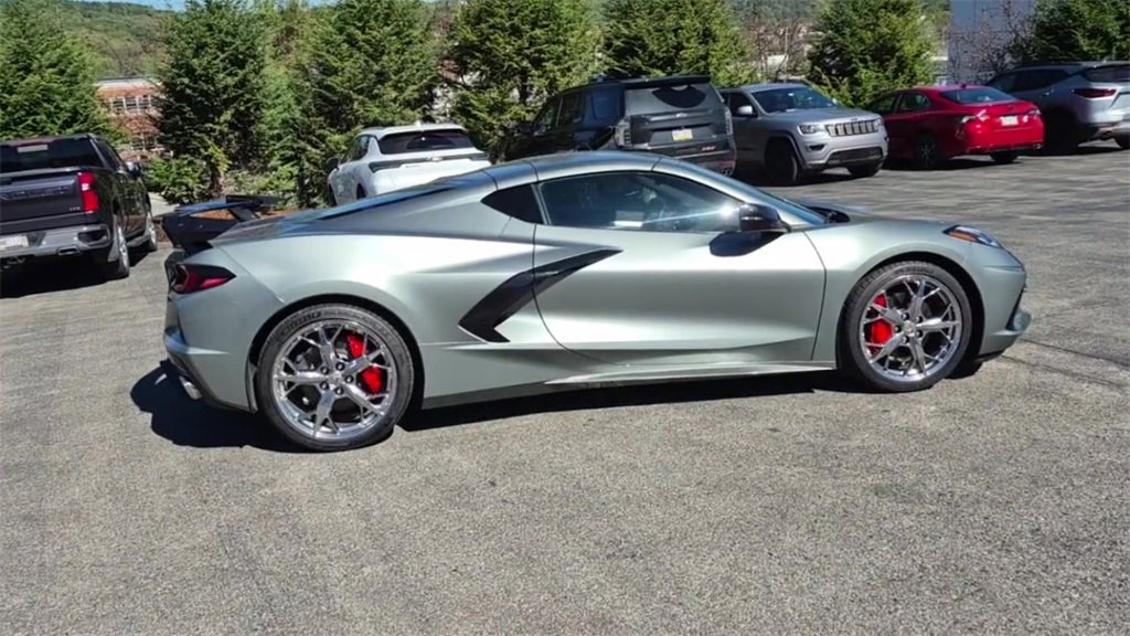 Used 2023 Chevrolet Corvette Stingray Preferred Cpe w/ 2LT image 2
