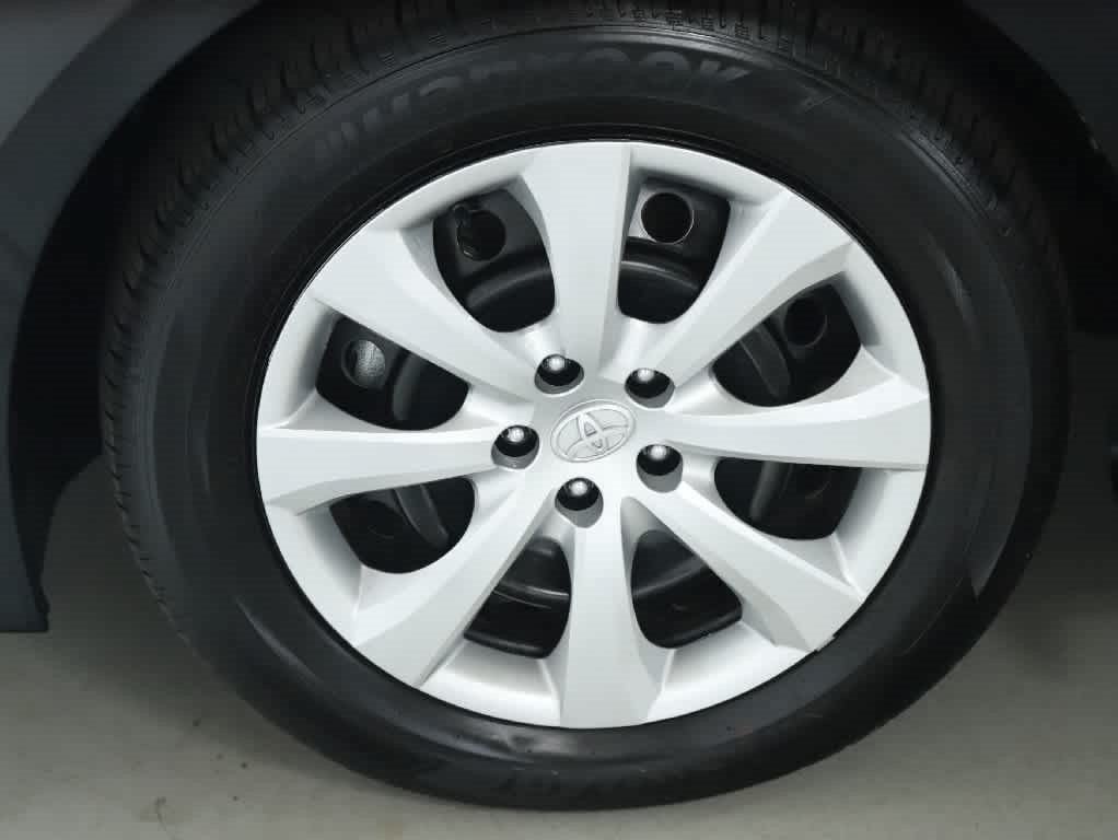 Certified 2025 Toyota Corolla LE FWD image 35