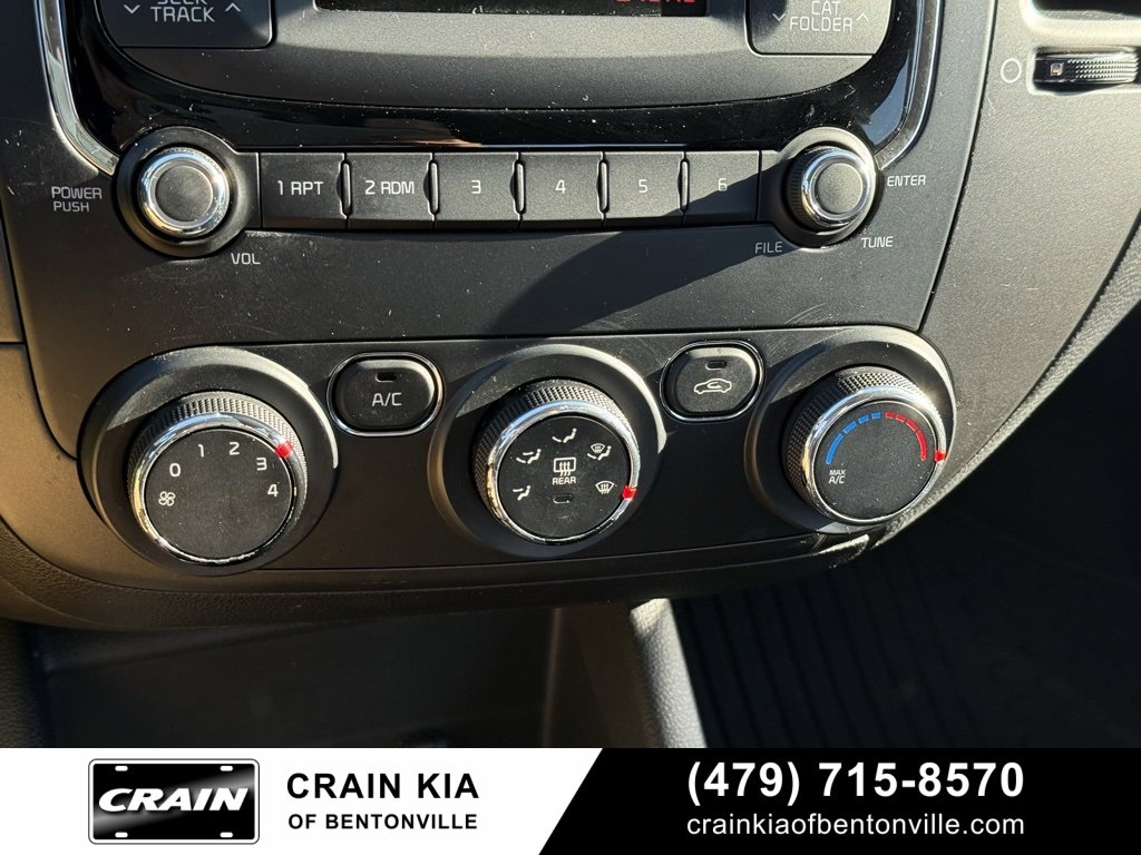 Used 2018 Kia Forte LX image 17