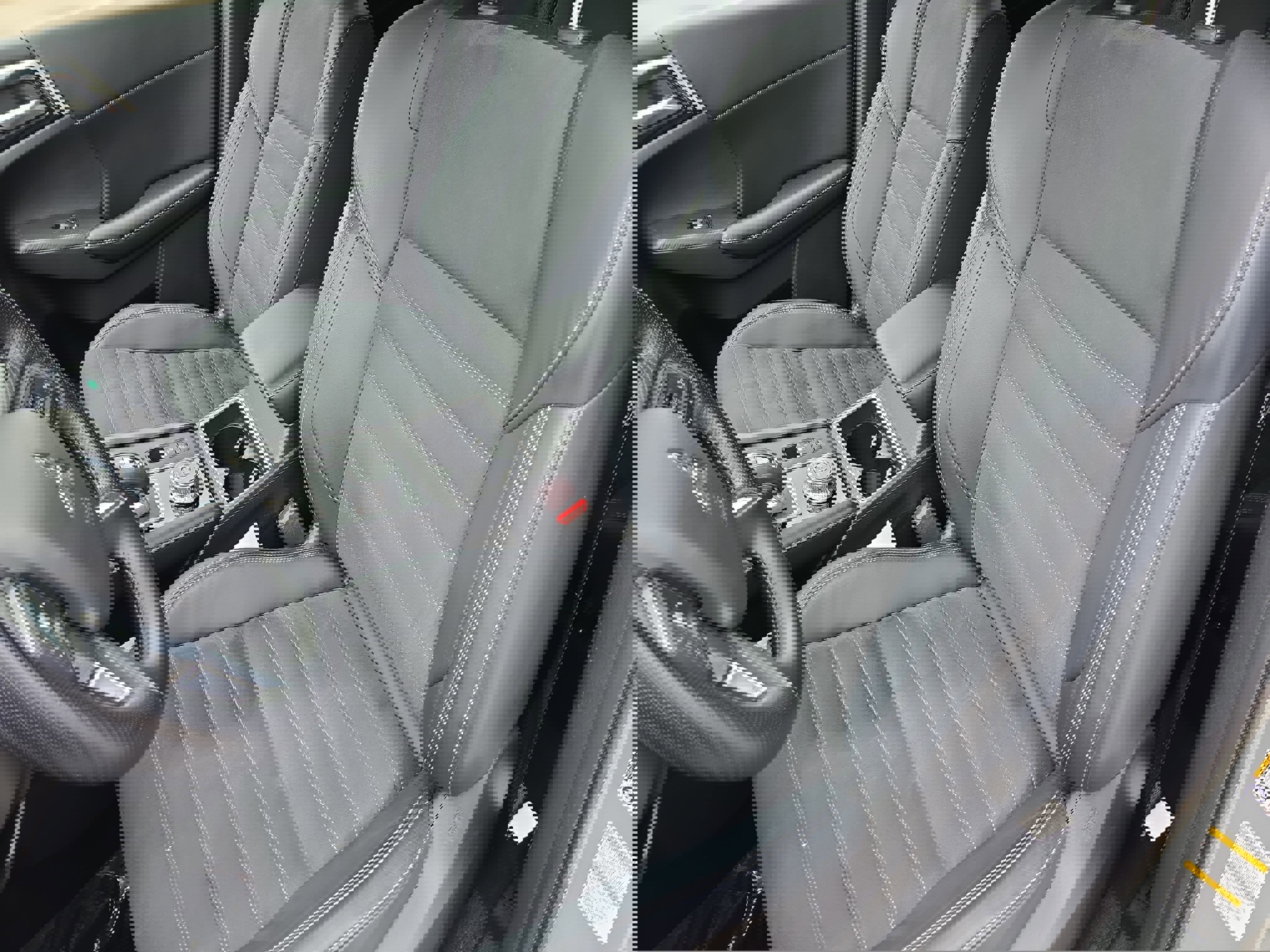 Used 2022 Mitsubishi Outlander SE image 15