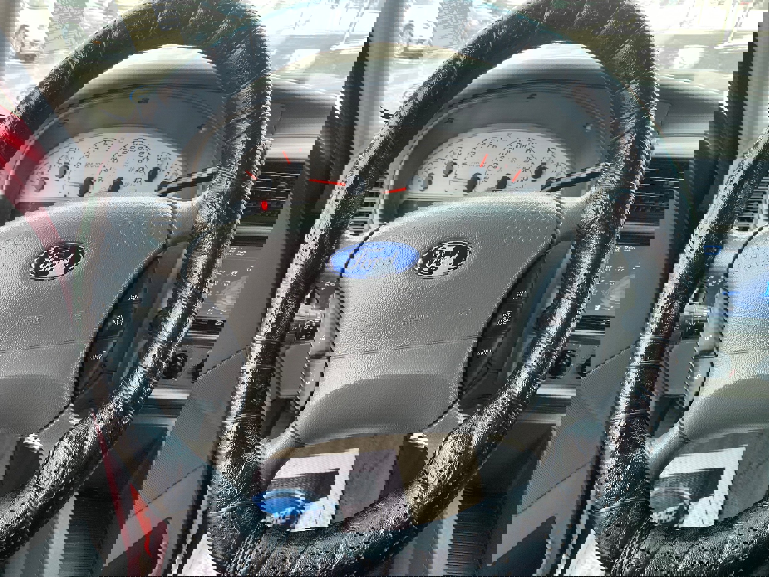 Used 2005 Ford Explorer Sport Trac XLS image 11