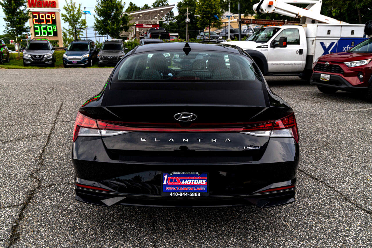 Used 2023 Hyundai Elantra Limited w/ Cargo Package image 5