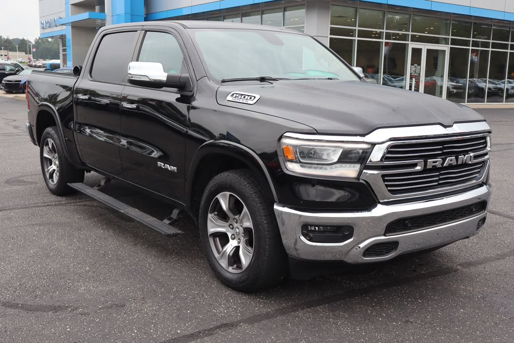 Used 2019 RAM 1500 Laramie AWD/4WD image 2