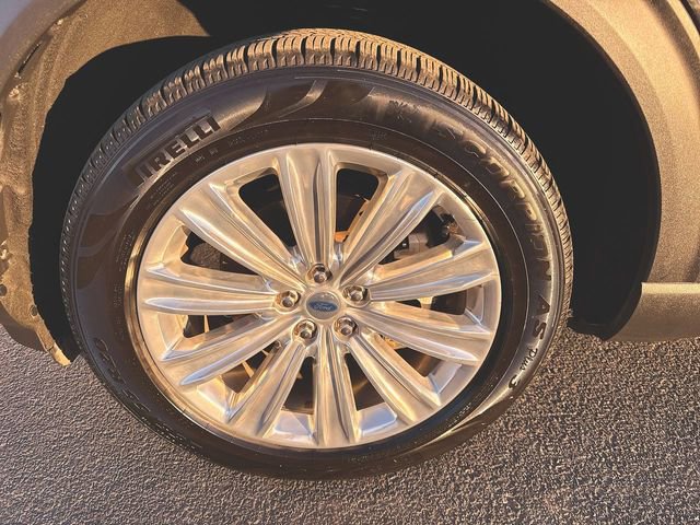 Used 2020 Ford Explorer Limited image 34