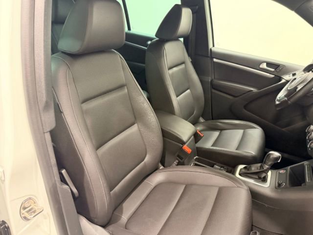 Used 2016 Volkswagen Tiguan R-Line image 26