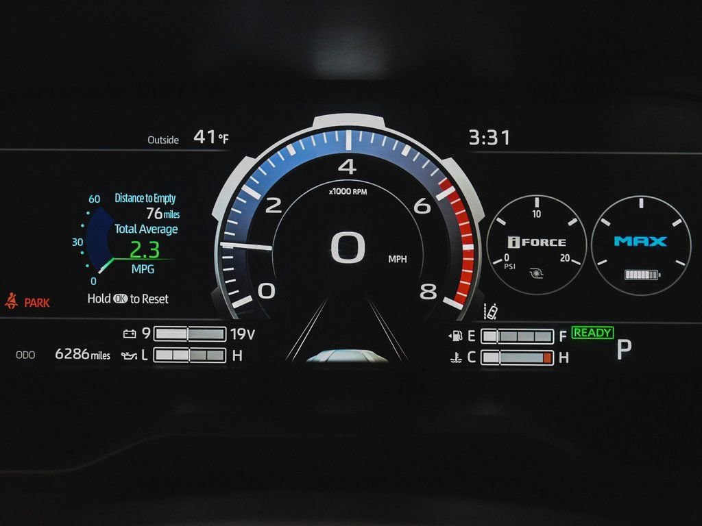 Used 2025 Toyota Tundra Platinum AWD/4WD image 20