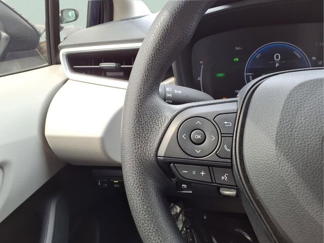 Used 2026 Toyota Corolla LE image 11