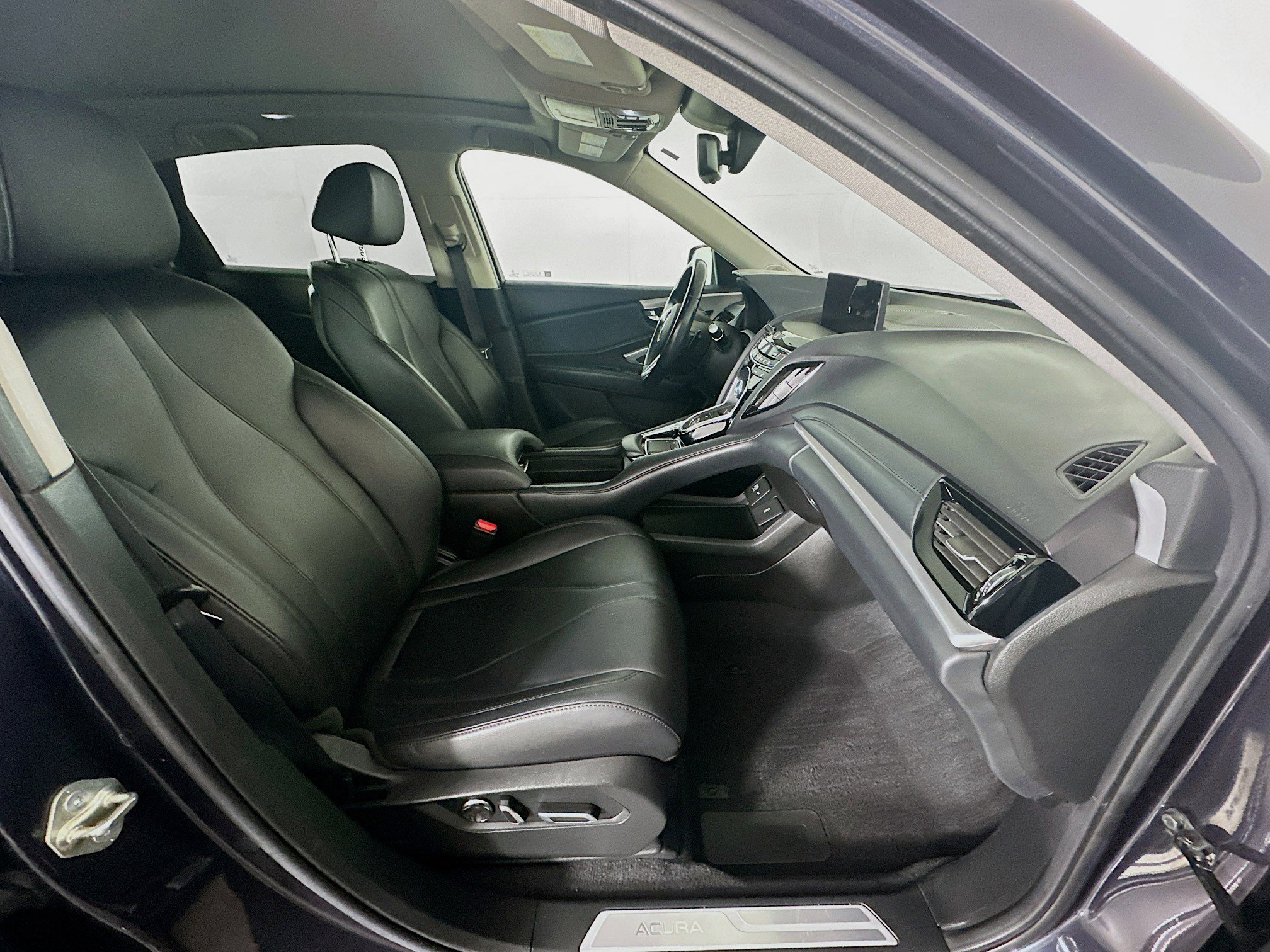 Used 2021 Acura RDX SH-AWD image 32