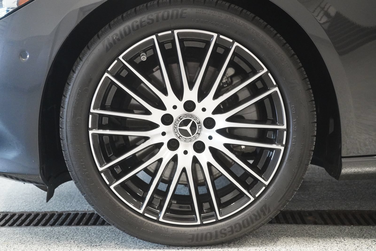 Certified 2026 Mercedes-Benz C 300 4MATIC Sedan image 8