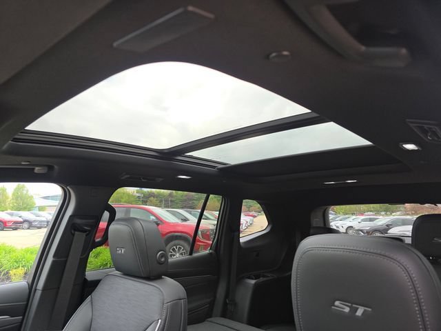 New 2026 Buick Enclave Sport Touring w/ Super Cruise Package FWD image 5