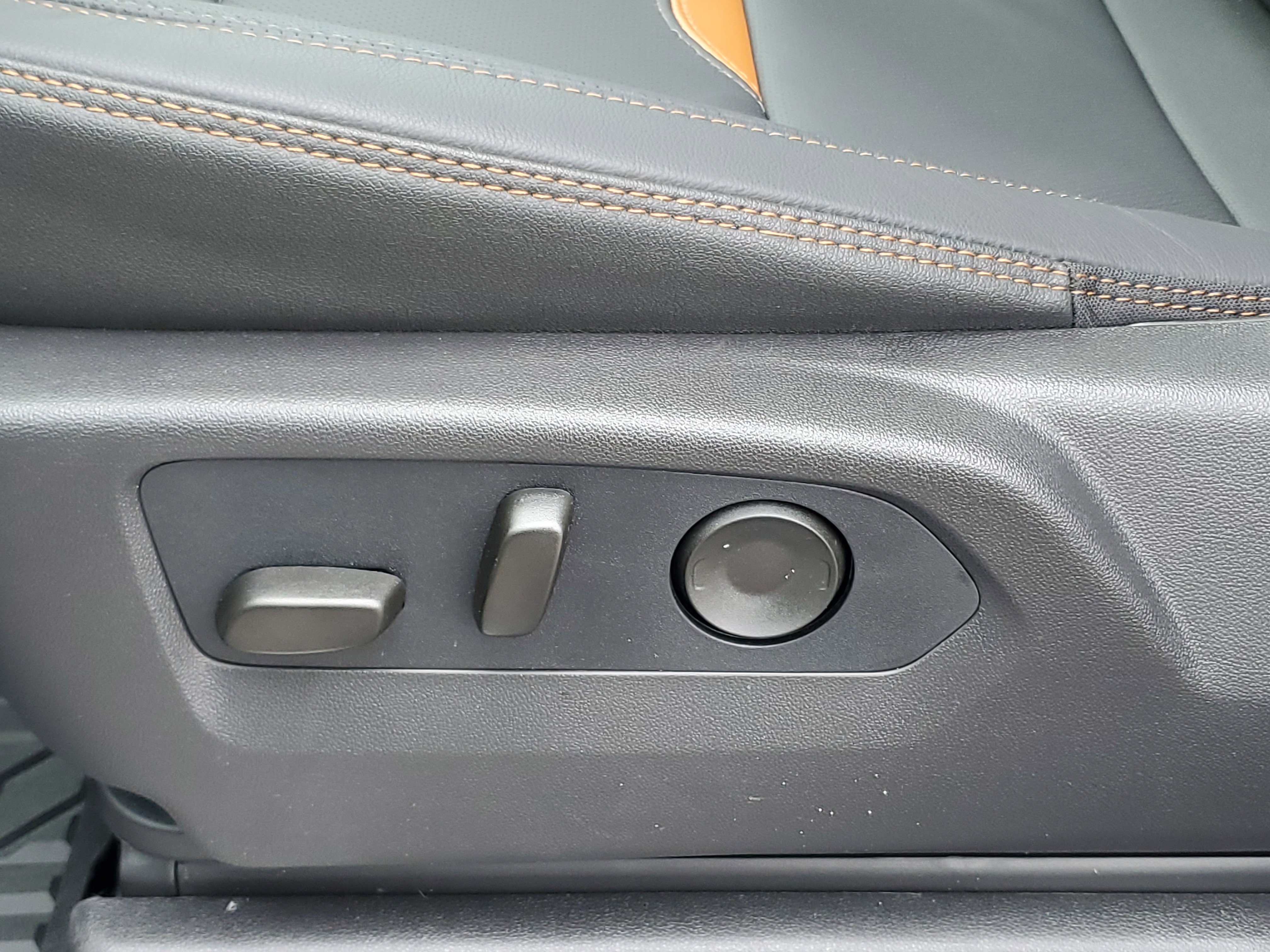 New 2026 GMC Sierra 1500 AT4 w/ AT4 Premium Package image 28