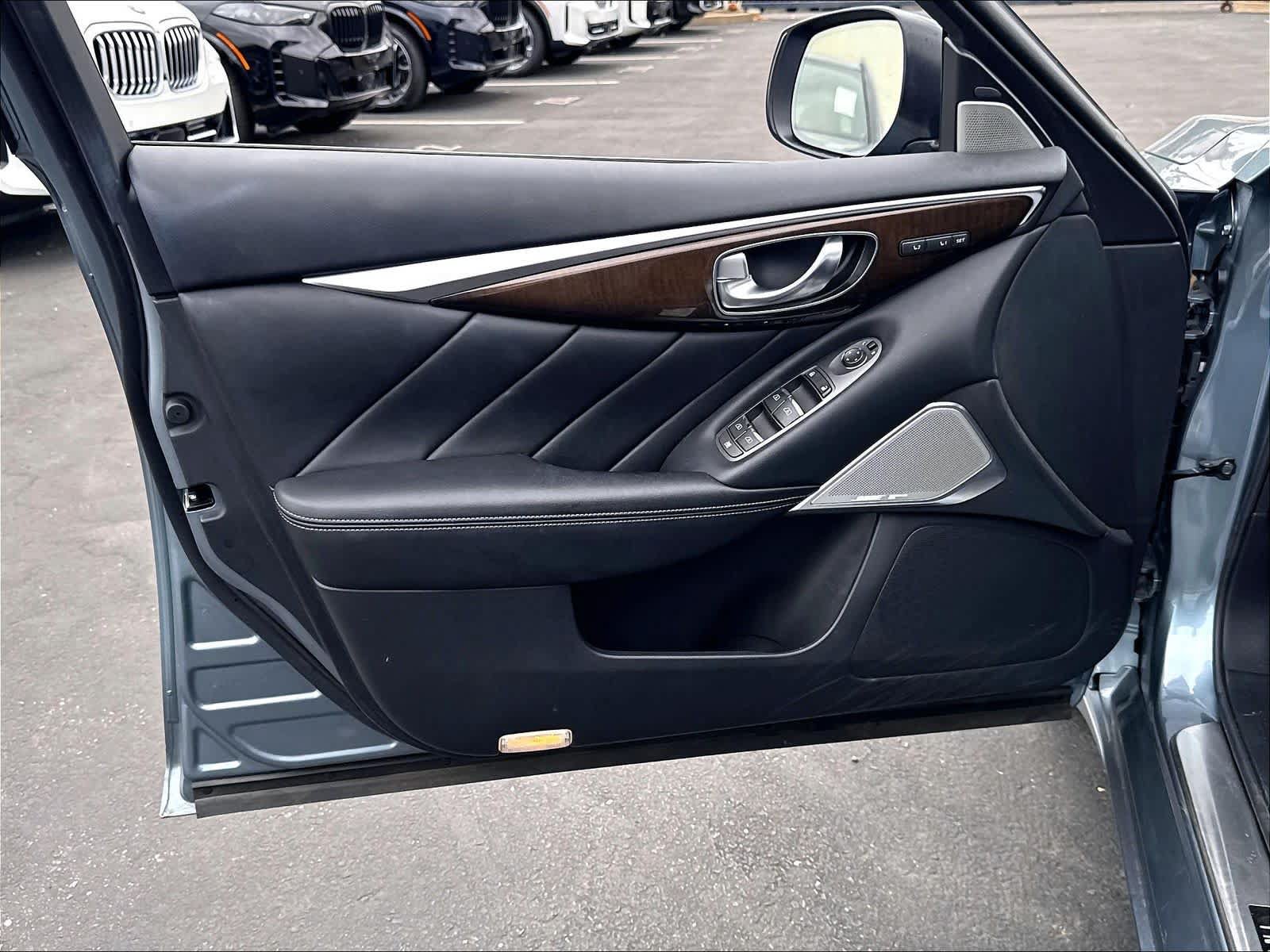 Used 2018 INFINITI Q50 Luxe w/ Sensory Package (Luxe) RWD image 20