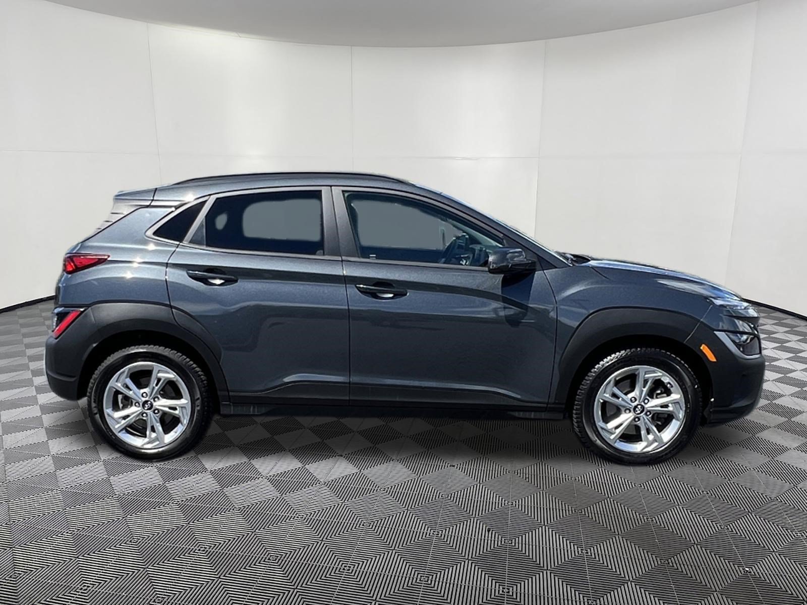 Used 2022 Hyundai Kona SEL AWD/4WD image 7
