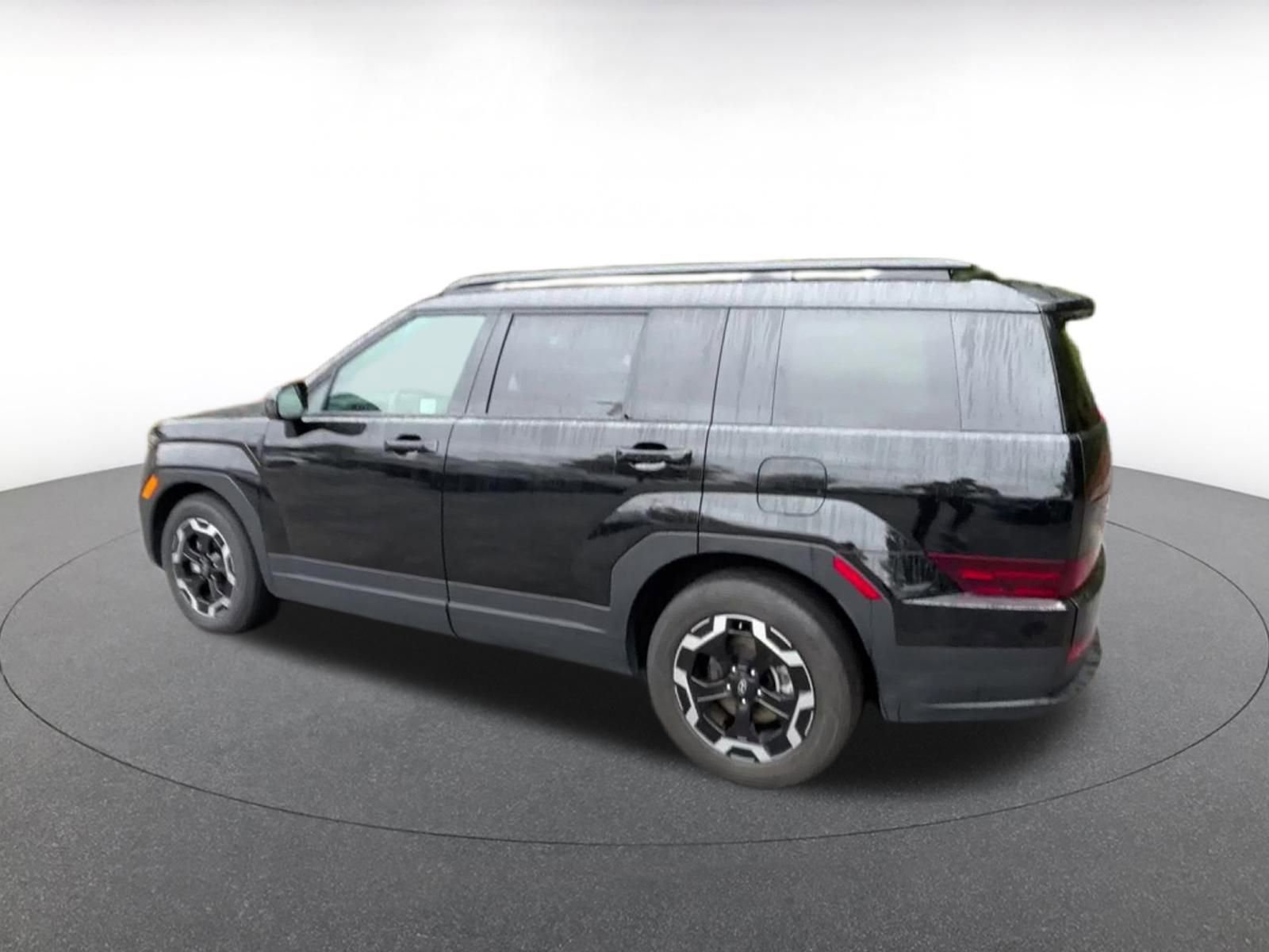 Used 2025 Hyundai Santa Fe SEL image 10