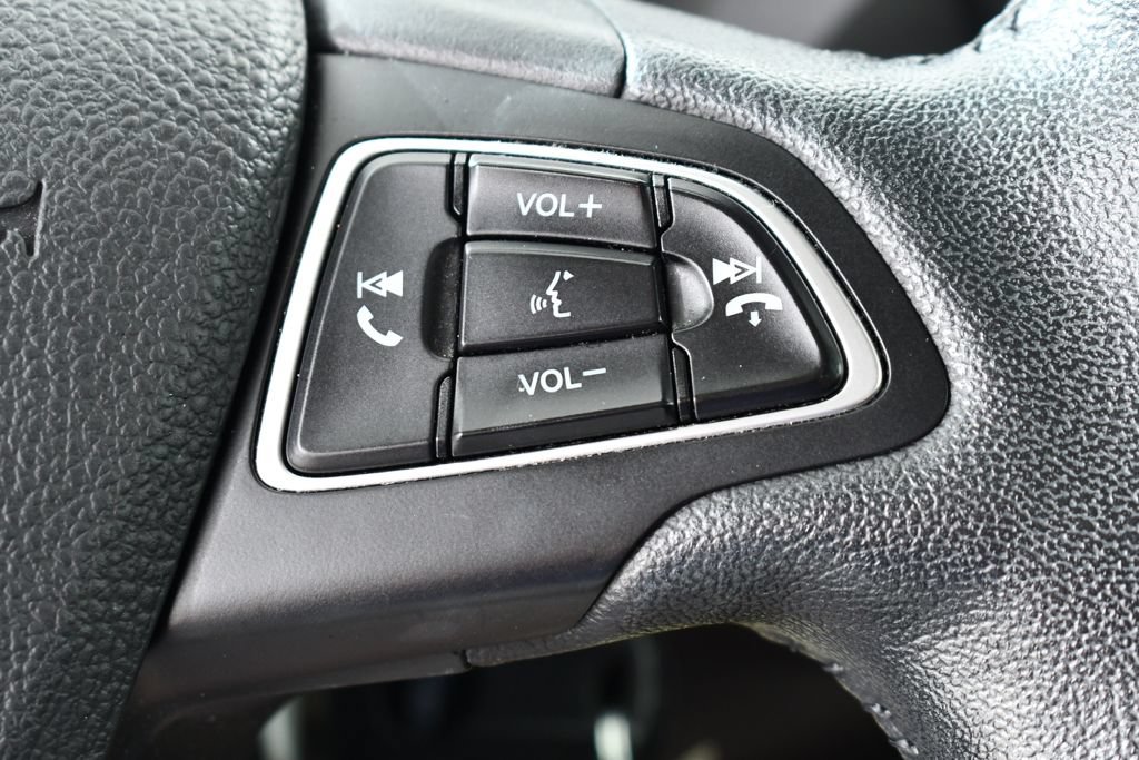 Used 2018 Ford Focus SE w/ Cold Weather Package FWD image 32