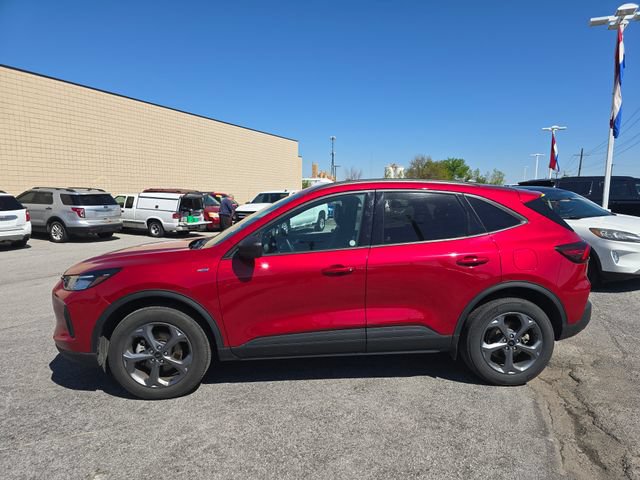 Used 2025 Ford Escape ST-Line AWD/4WD image 8