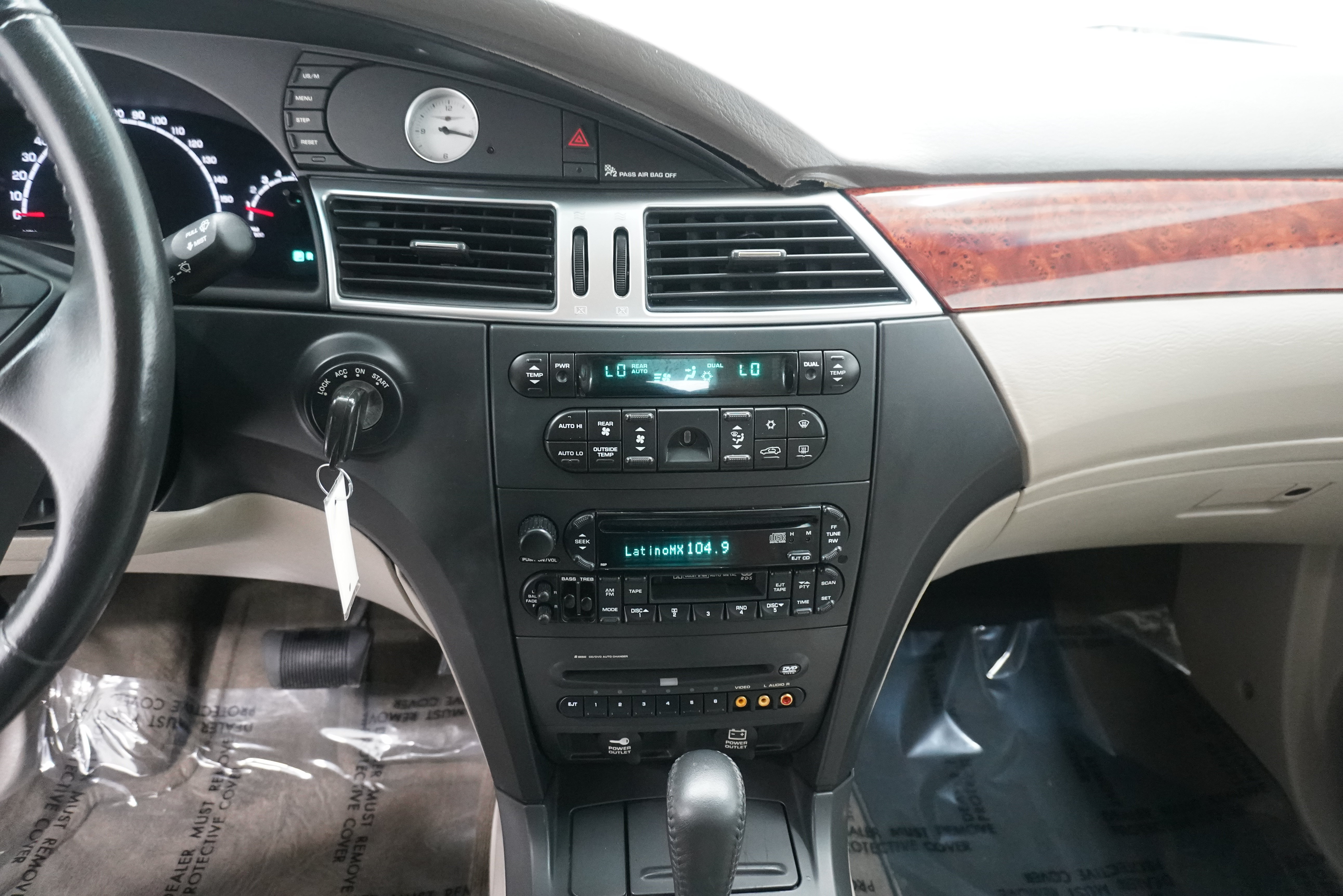 Used 2005 Chrysler Pacifica Touring FWD image 33