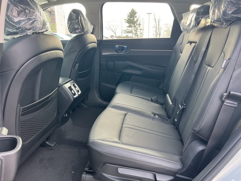 New 2026 Kia Sorento S w/ S Panoramic Sunroof Package image 14
