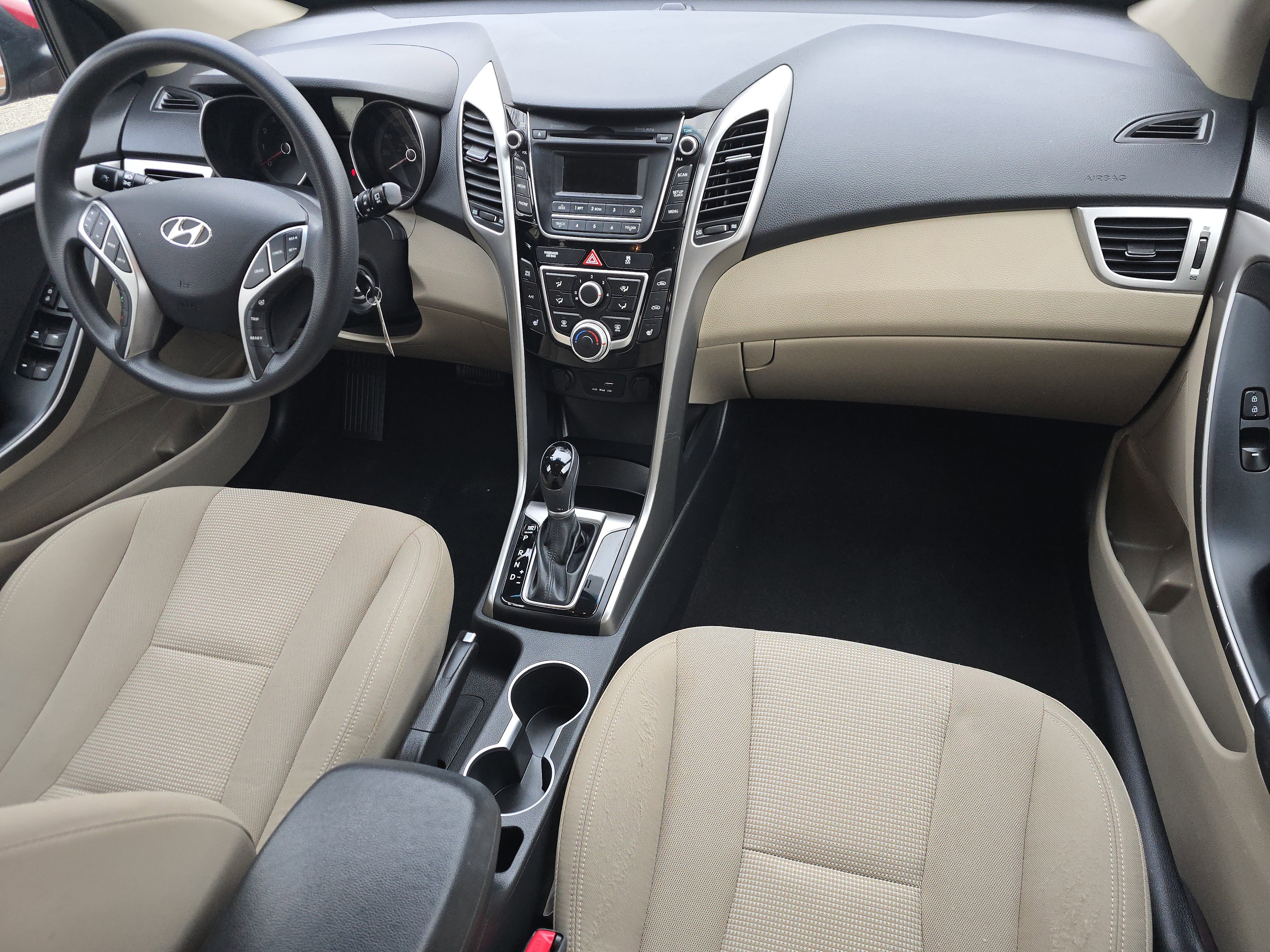 Used 2016 Hyundai Elantra GT image 15