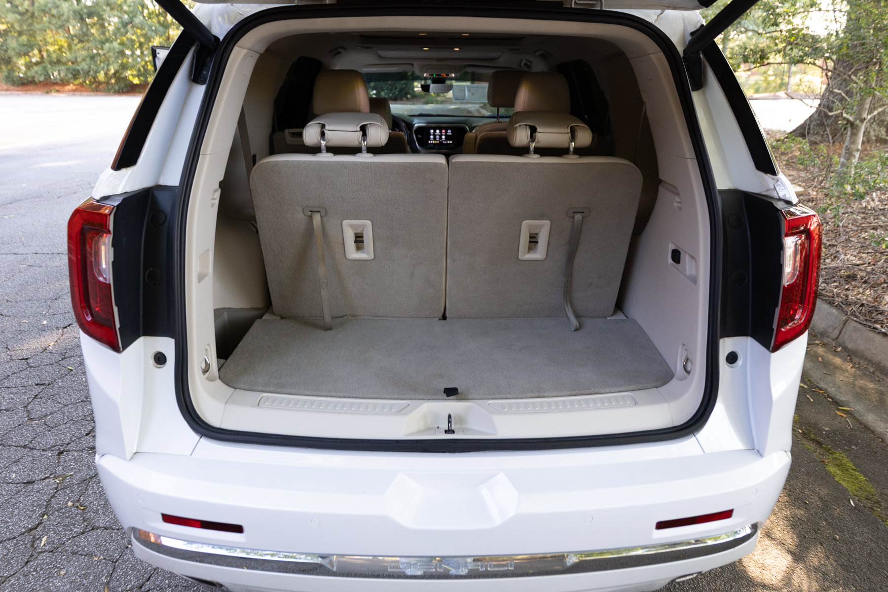 Used 2021 GMC Acadia Denali w/ Denali Technology Package FWD image 67