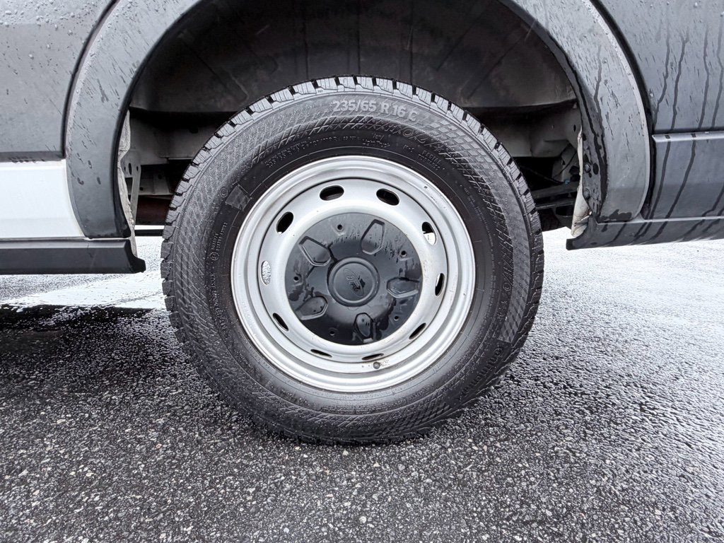 Used 2022 Ford Transit 250 Low Roof image 31